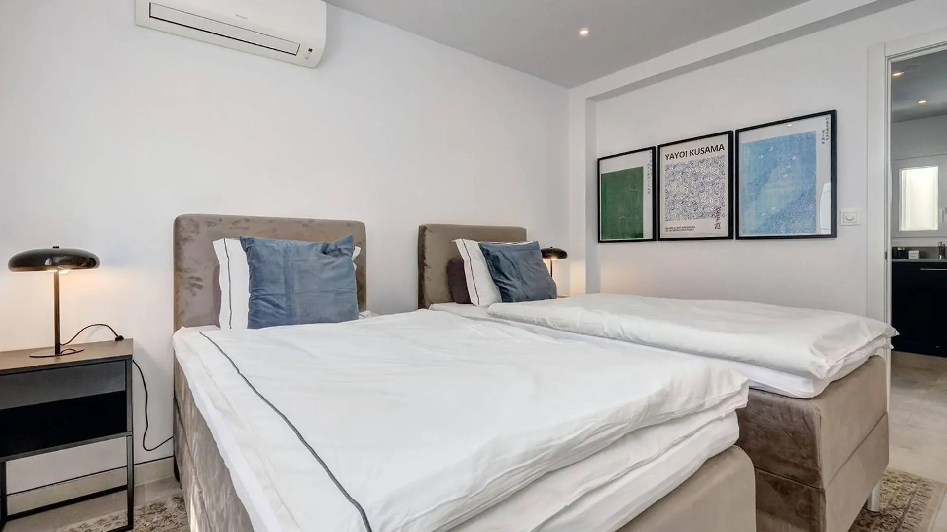 022 Stylish & Modern Fuengirola Apt, Near Beach Apartment